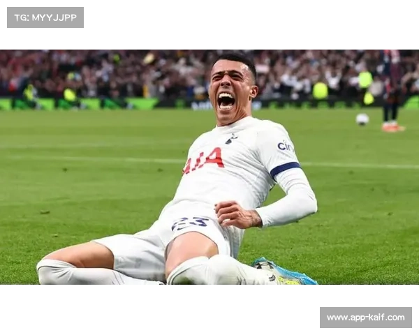 曼联19岁小将海文开场12分钟自摆乌龙，成队史最年轻英超乌龙球员