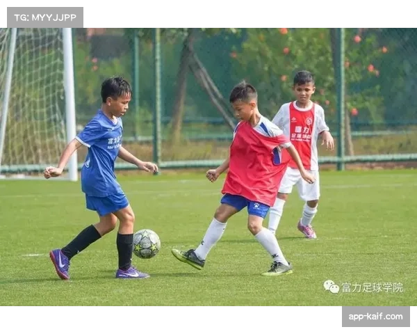 阿贾克斯青训学院发布年度报告,详细介绍其最新训练理念与科技应用 阿贾克斯青训学院发布年度报告,详细介绍其最新训练理念与科技应用